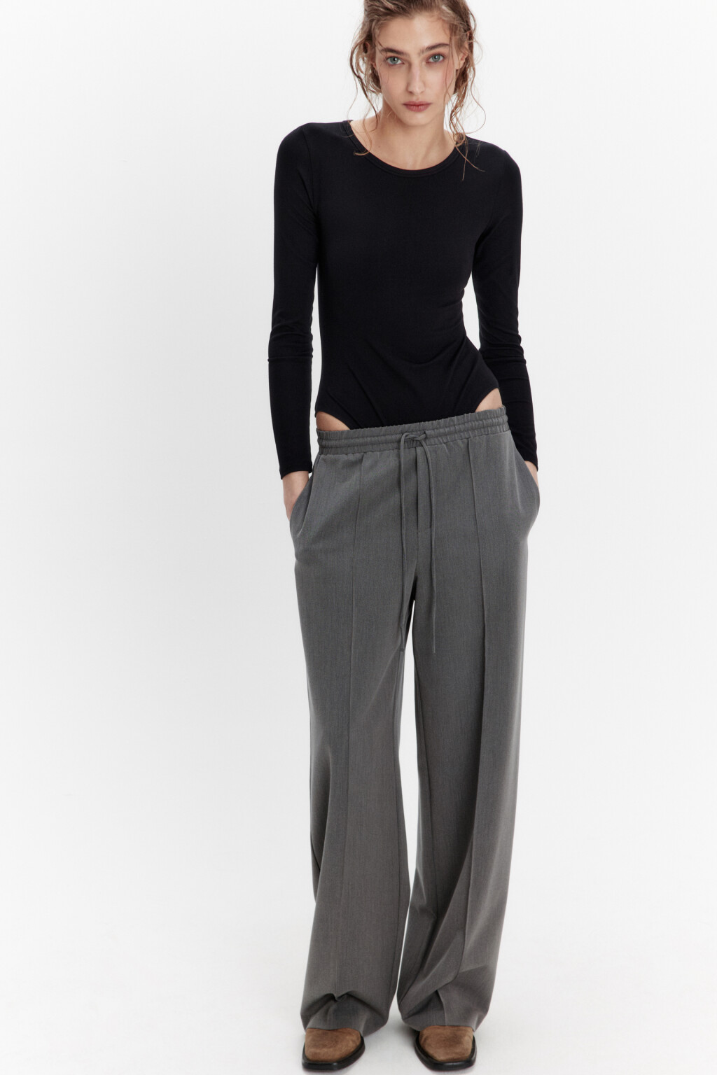 Брюки широкие костюмные с поясом на завязках - цвет серый - 1