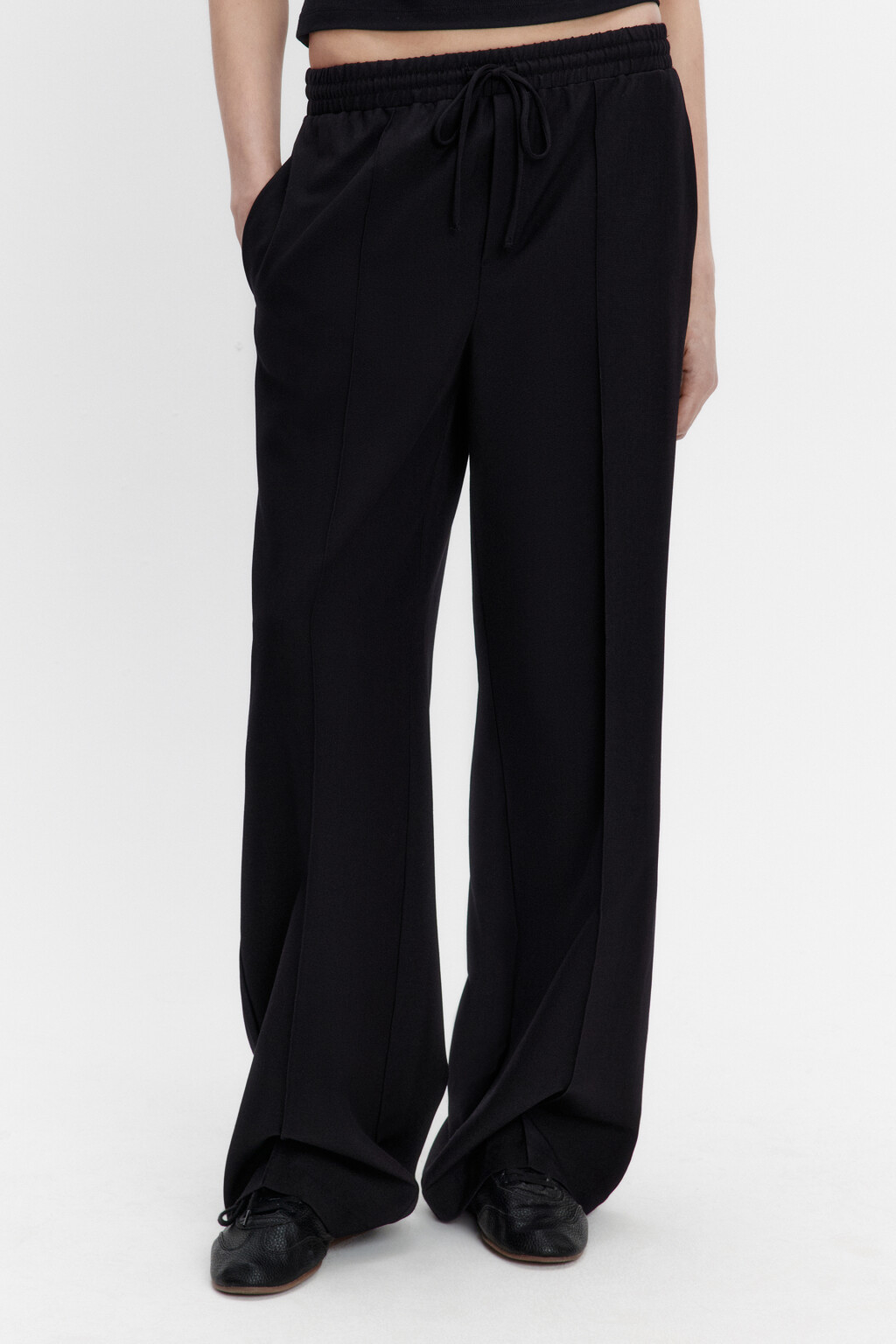 Брюки широкие костюмные с поясом на завязках - цвет черный - 2