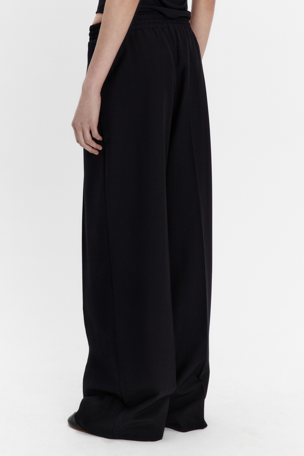 Брюки широкие костюмные с поясом на завязках - цвет черный - 3