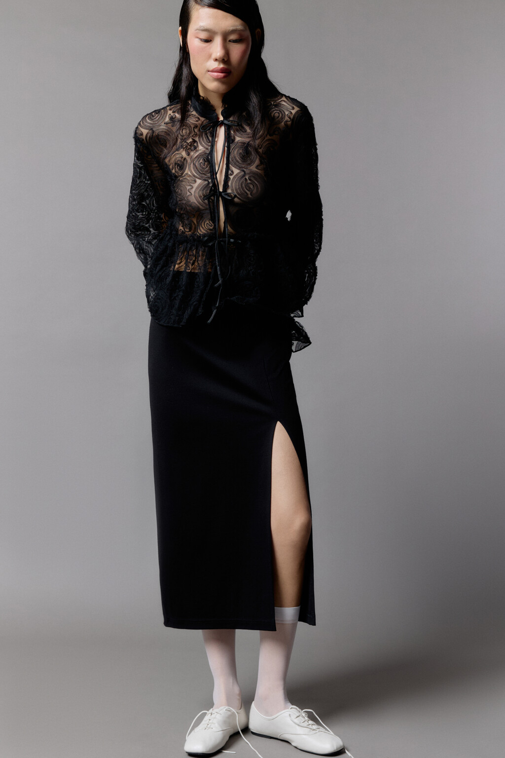 Юбка миди прямая трикотажная с разрезом - цвет черный - 2