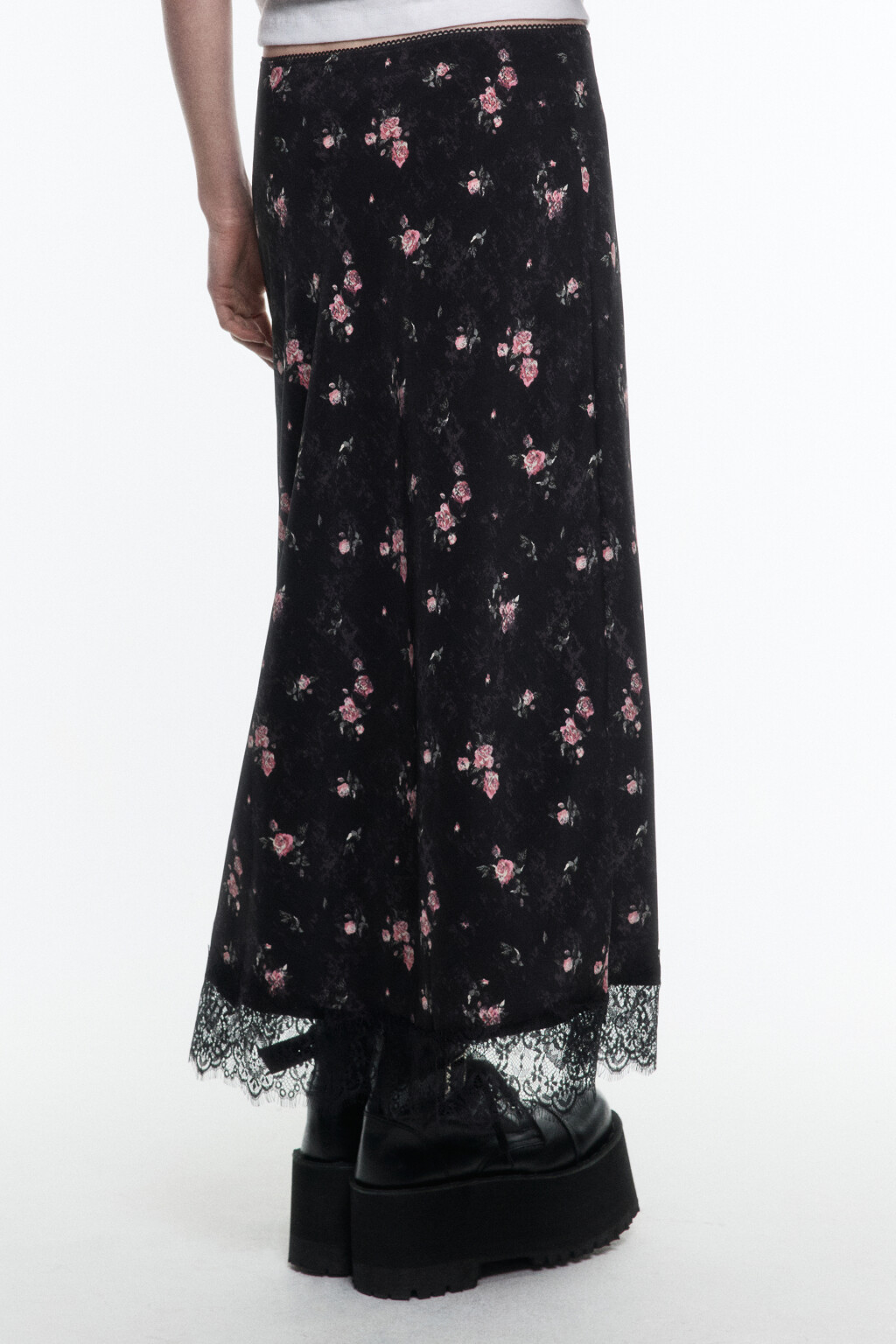 Юбка миди с кружевом и цветочным принтом - цвет черный - 4