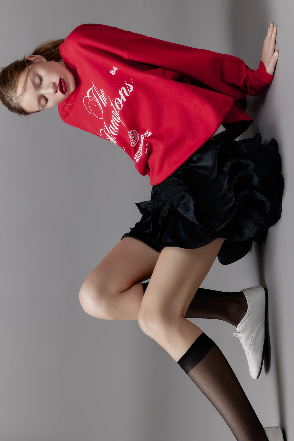 Юбка мини ярусная из ткани плиссе - цвет черный - 2