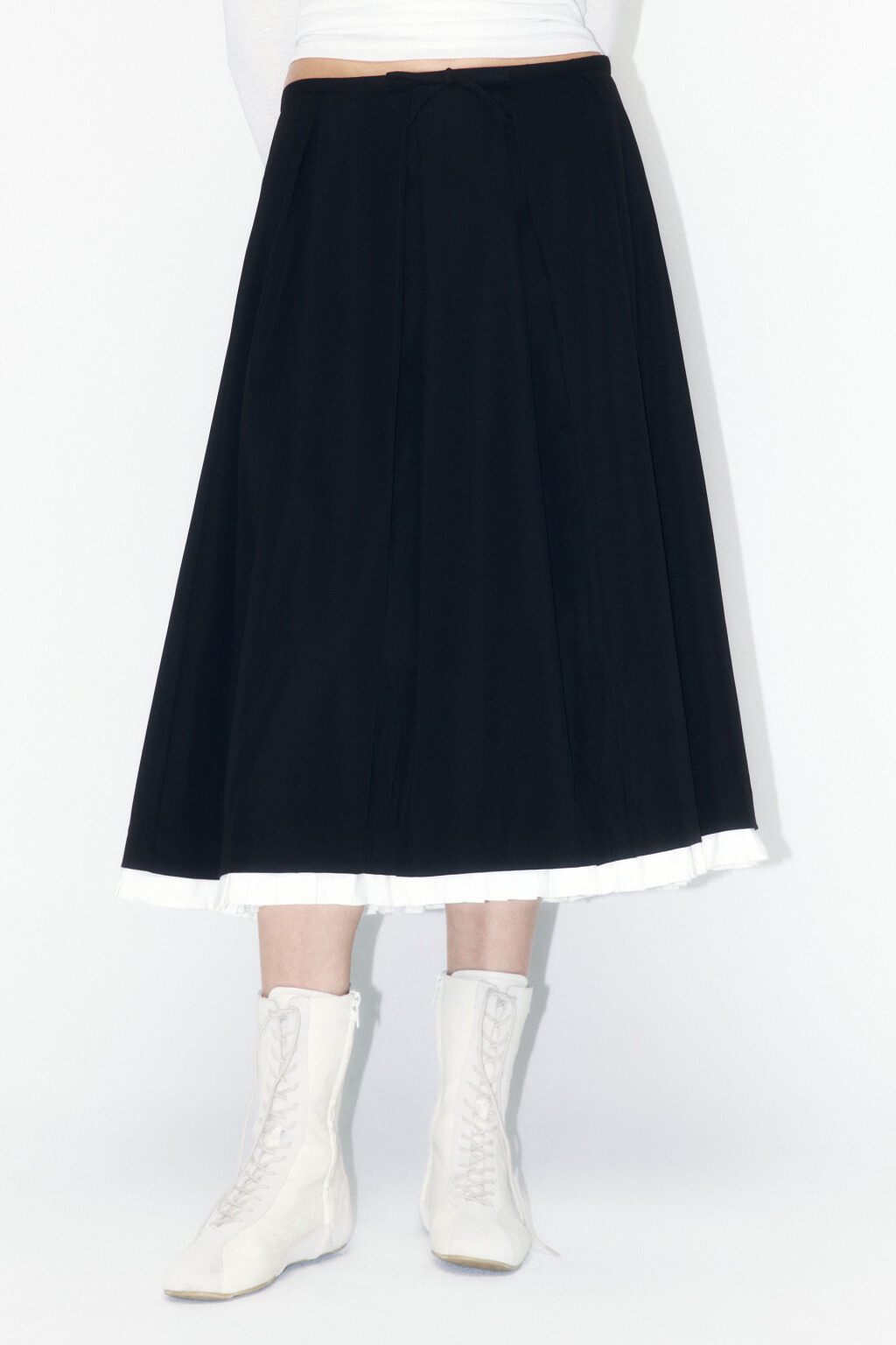 Юбка миди в складку с контрастной подкладкой - цвет черный - 2
