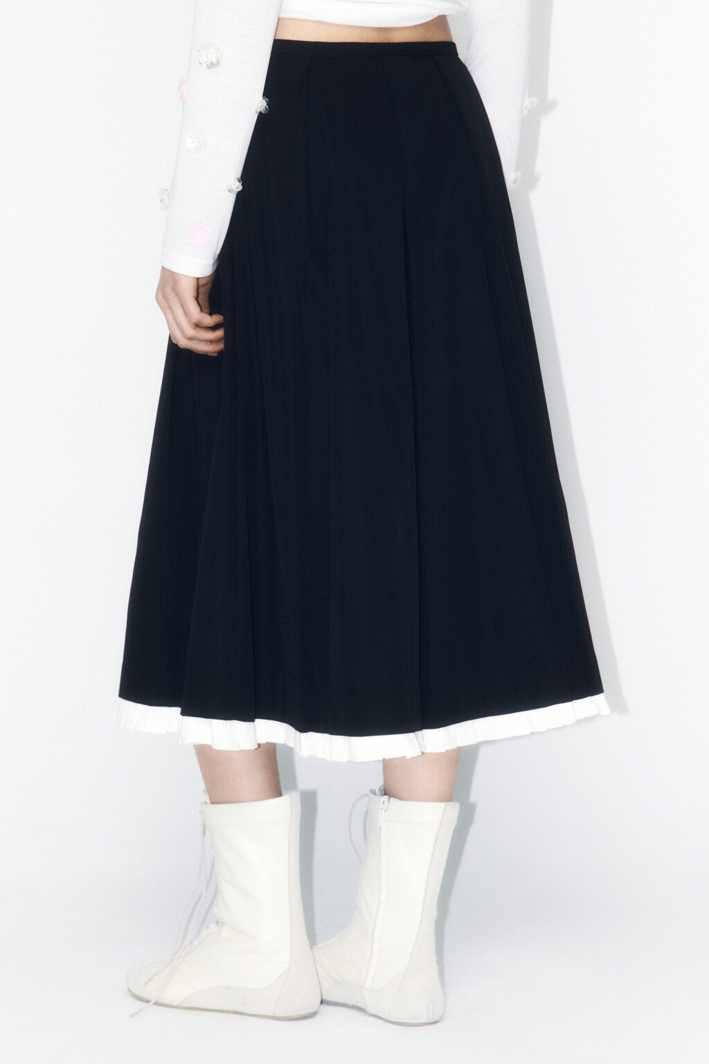 Юбка миди в складку с контрастной подкладкой - цвет черный - 4
