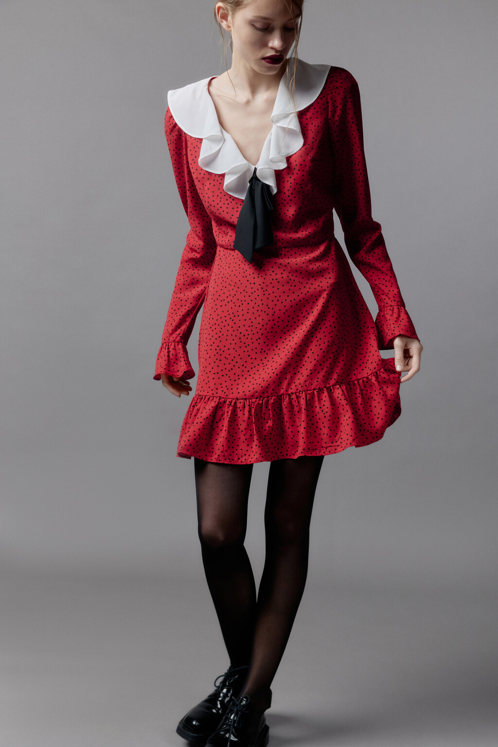 Платье мини с воланами и воротничком - цвет мультиколор - 2