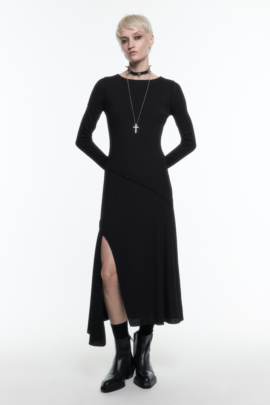Платье миди с асимметричным низом и разрезом - цвет черный - 2