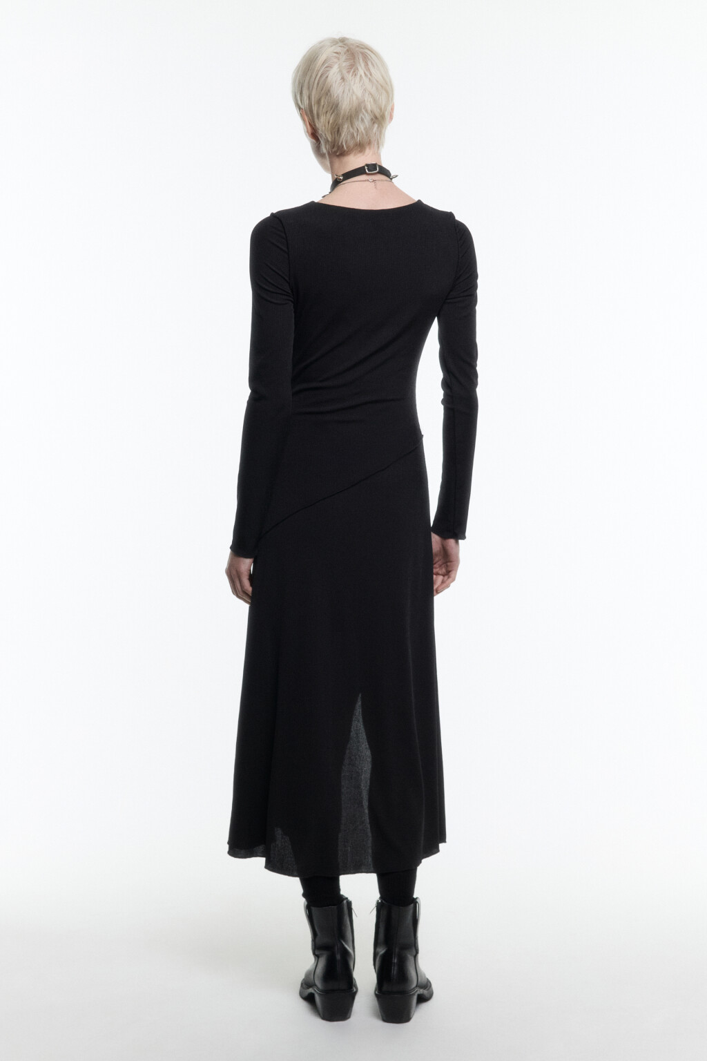 Платье миди с асимметричным низом и разрезом - цвет черный - 4