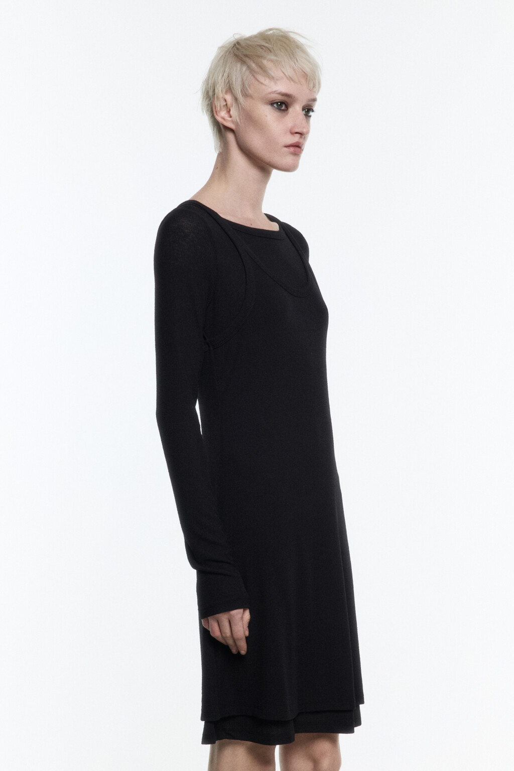 Платье мини трикотажное с майкой сверху - цвет черный - 3