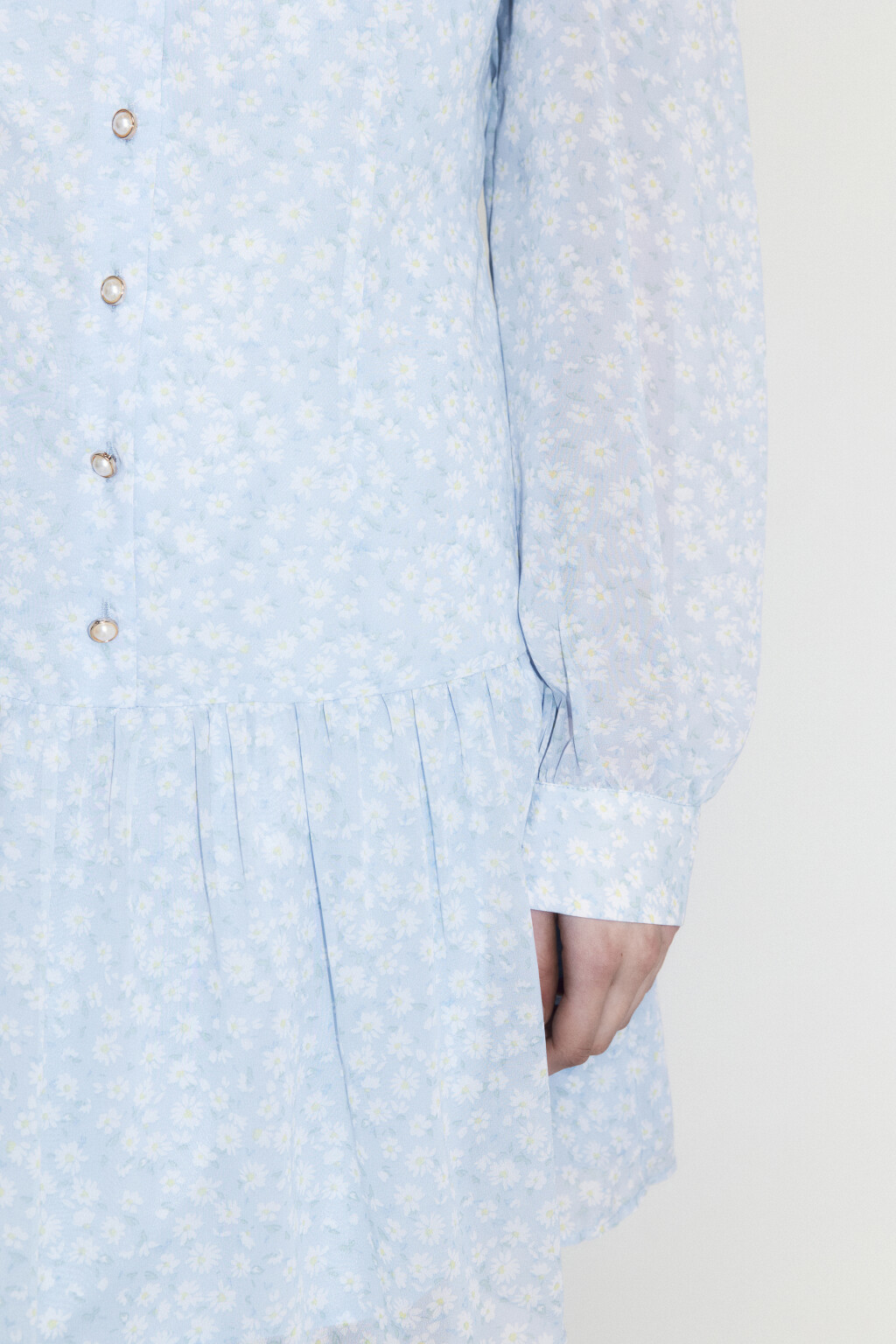 Платье мини с белым воротничком и оборками - цвет голубой - 6