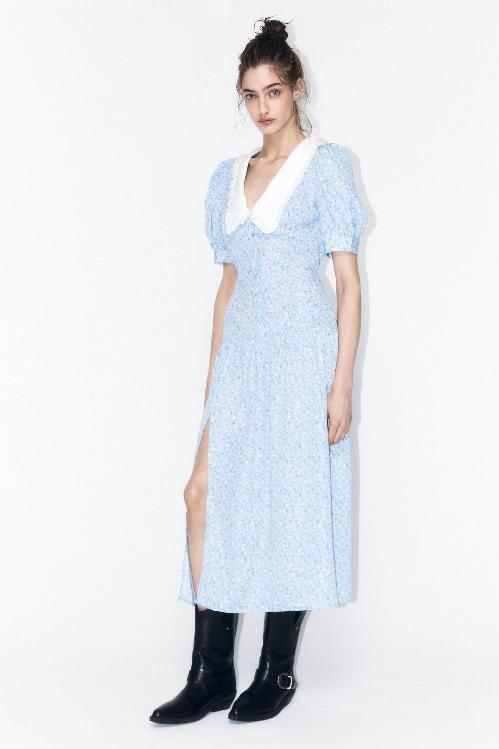 Платье миди приталенное с белым воротничком - цвет голубой - 4
