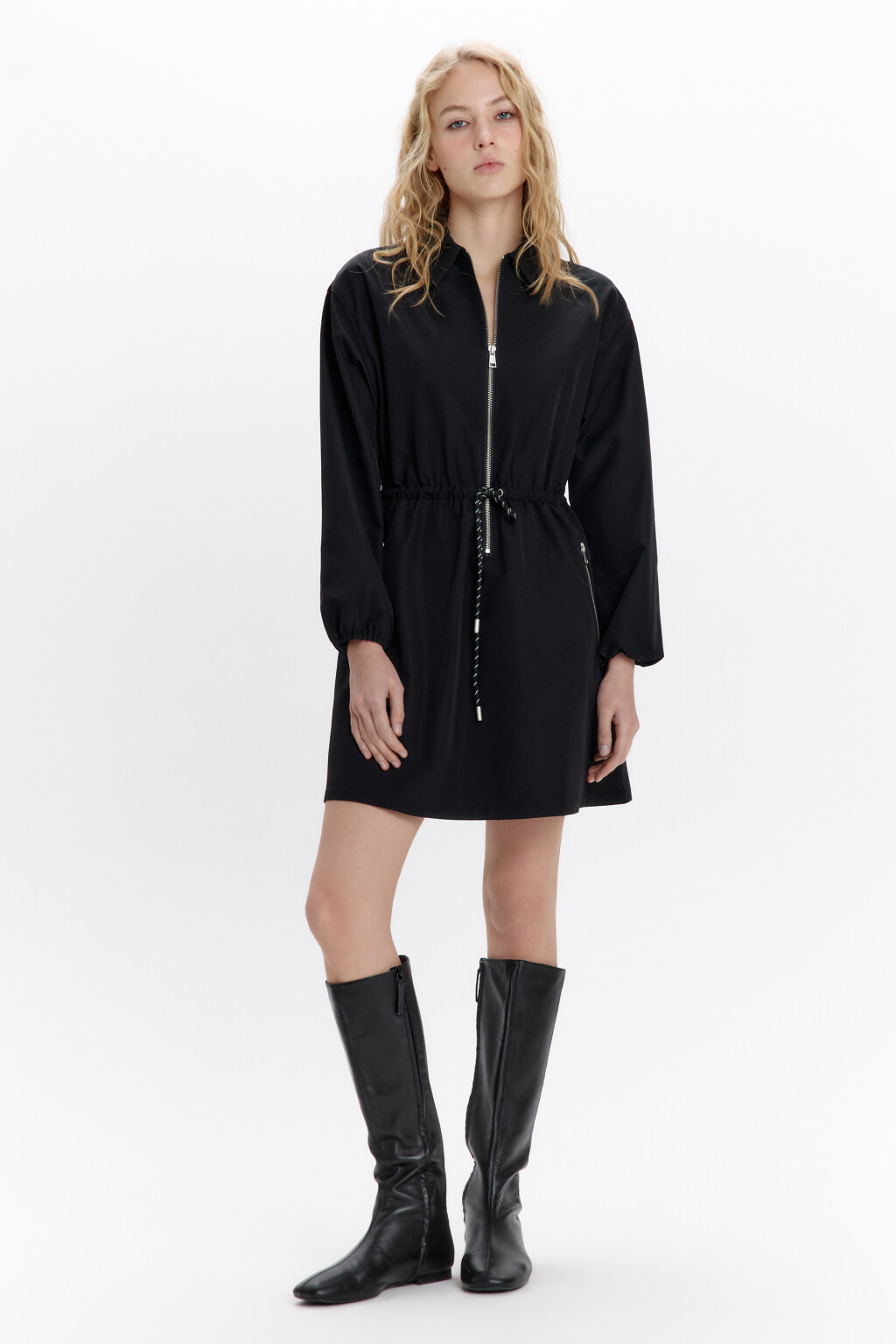 Платье-рубашка мини с поясом на завязках - цвет черный - 4