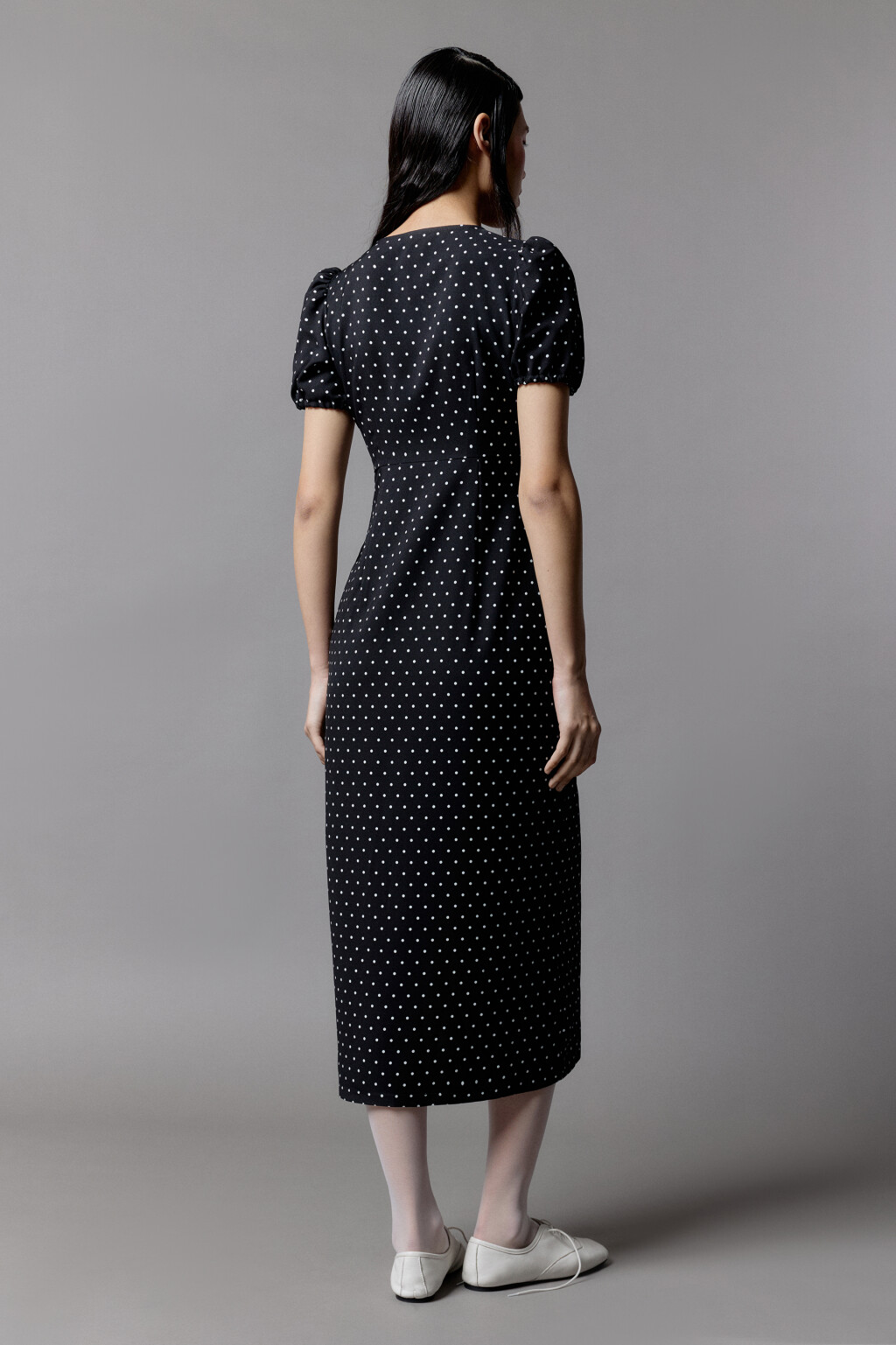 Платье миди приталенное с разрезом - цвет черный - 3