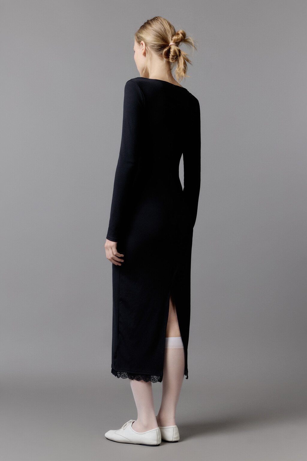 Платье миди в рубчик с кружевной отделкой - цвет черный - 5