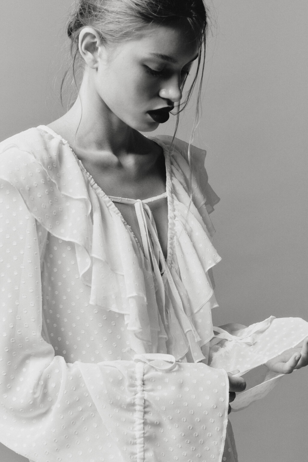 Блузка шифоновая с воланами и завязками - цвет бежевый - 1