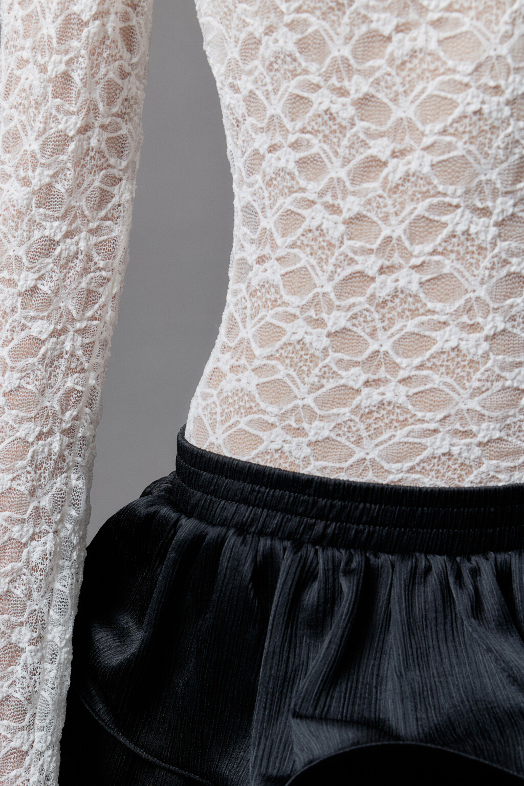 Блузка-боди кружевная с длинными рукавами - цвет белый - 8