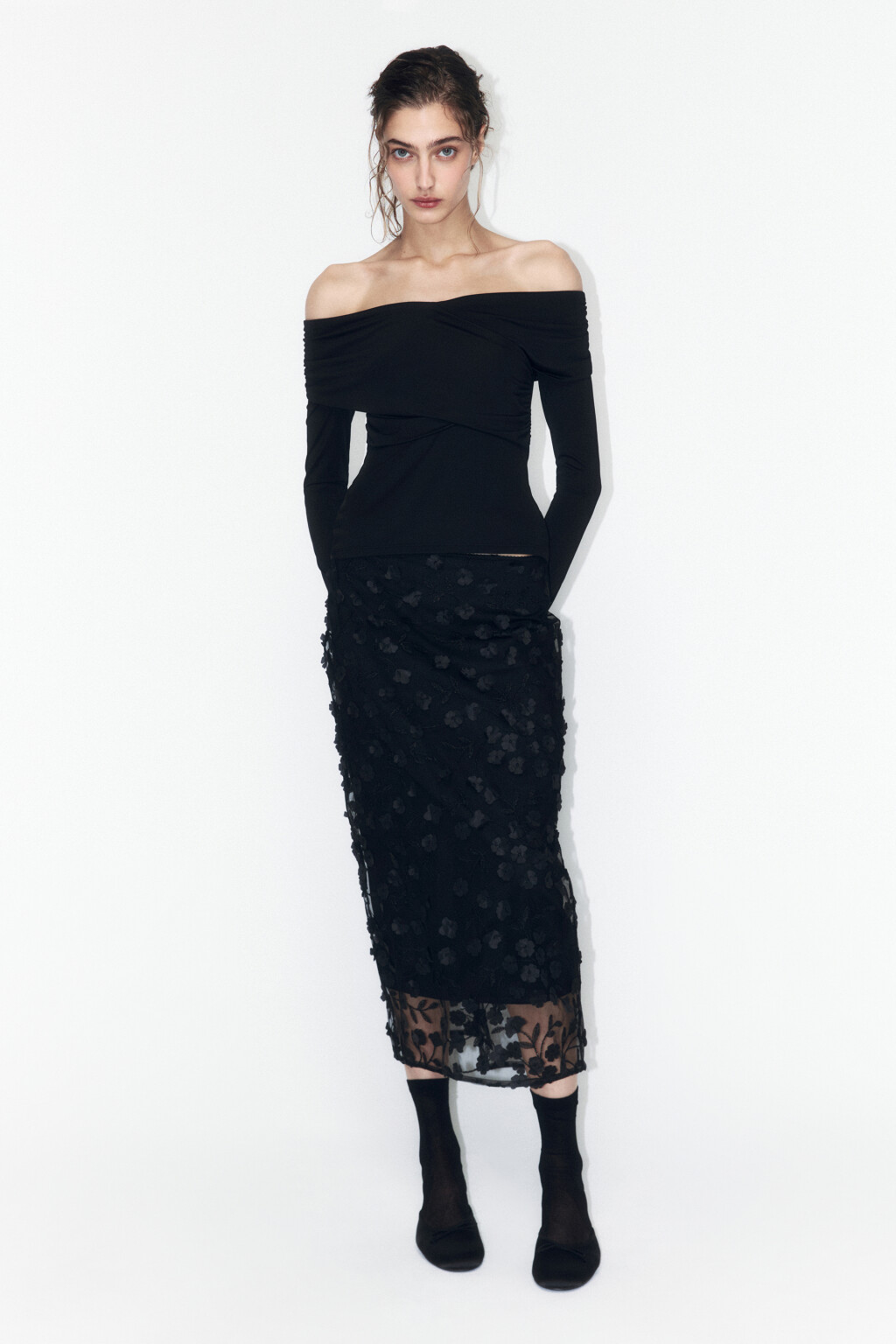 Блузка облегающая с открытыми плечами - цвет черный - 5