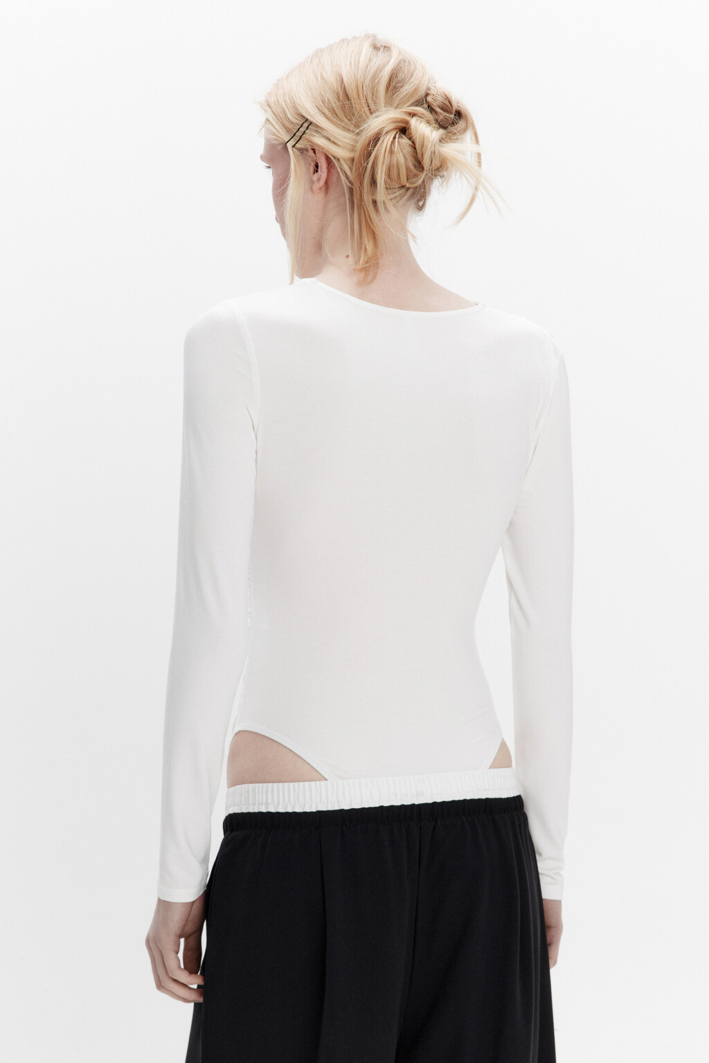 Блузка-боди вискозная с драпировками - цвет белый - 5