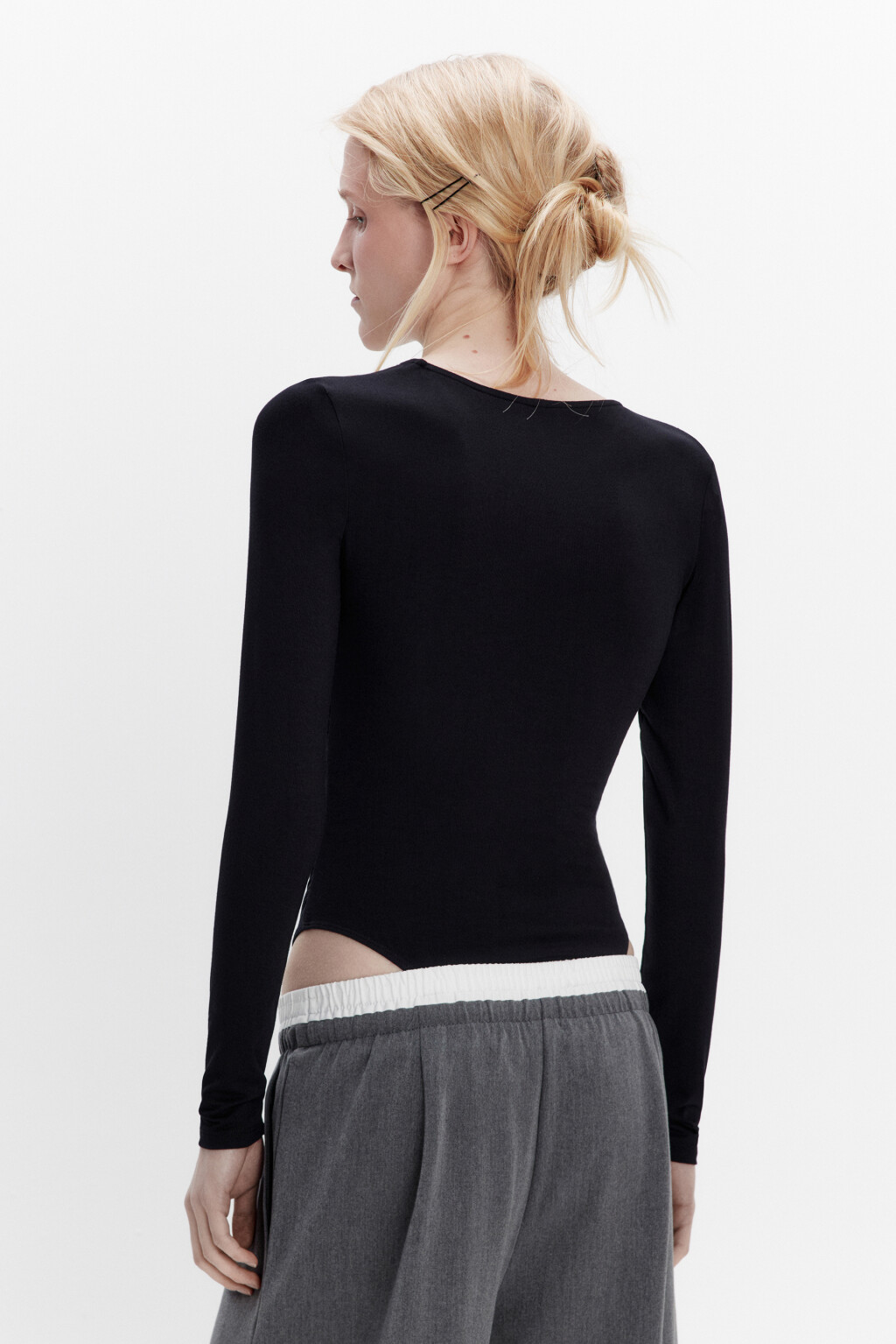 Блузка-боди вискозная с драпировками - цвет черный - 5