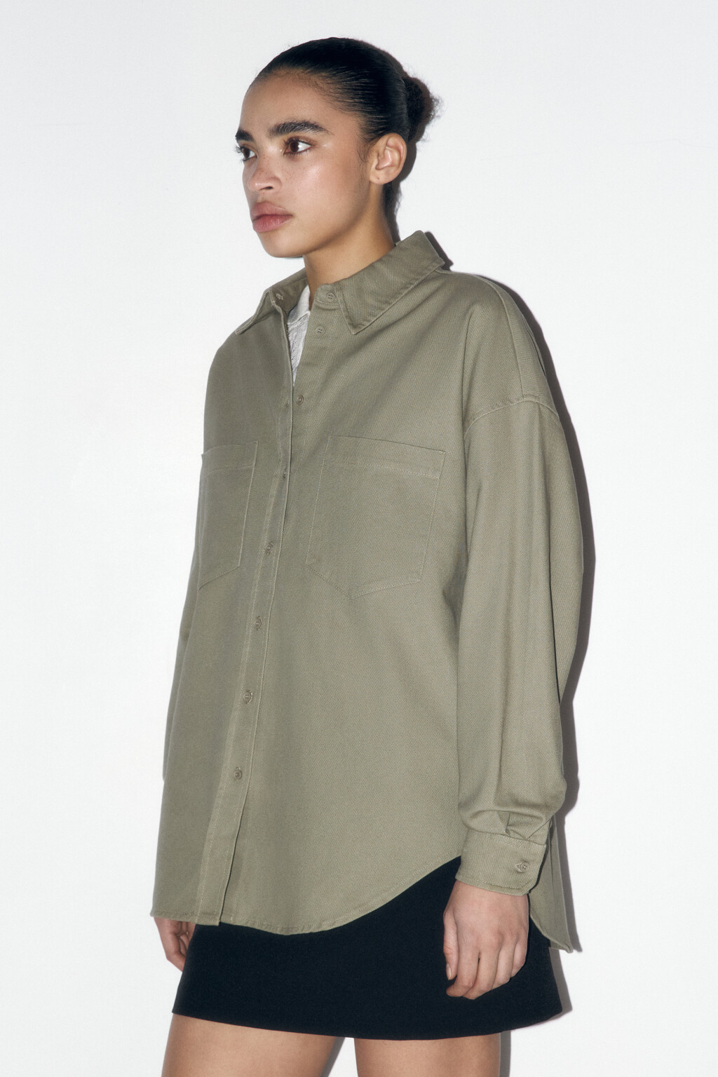 Рубашка oversize из плотного хлопка - цвет зеленый - 3