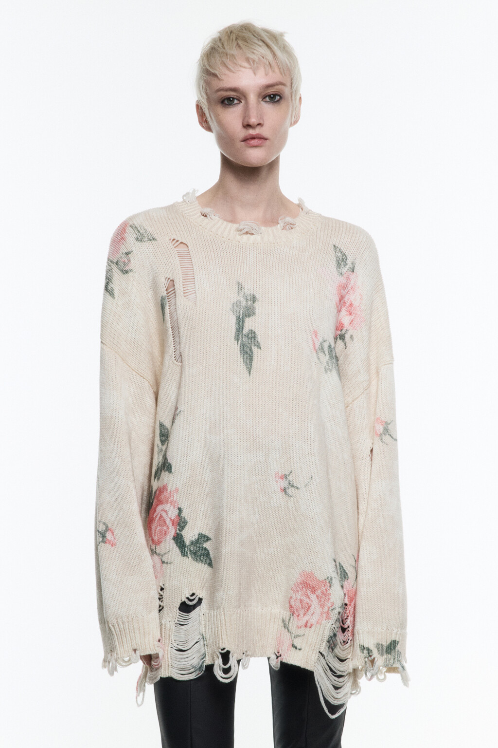 Джемпер вязаный рваный с цветочным принтом - цвет белый - 3