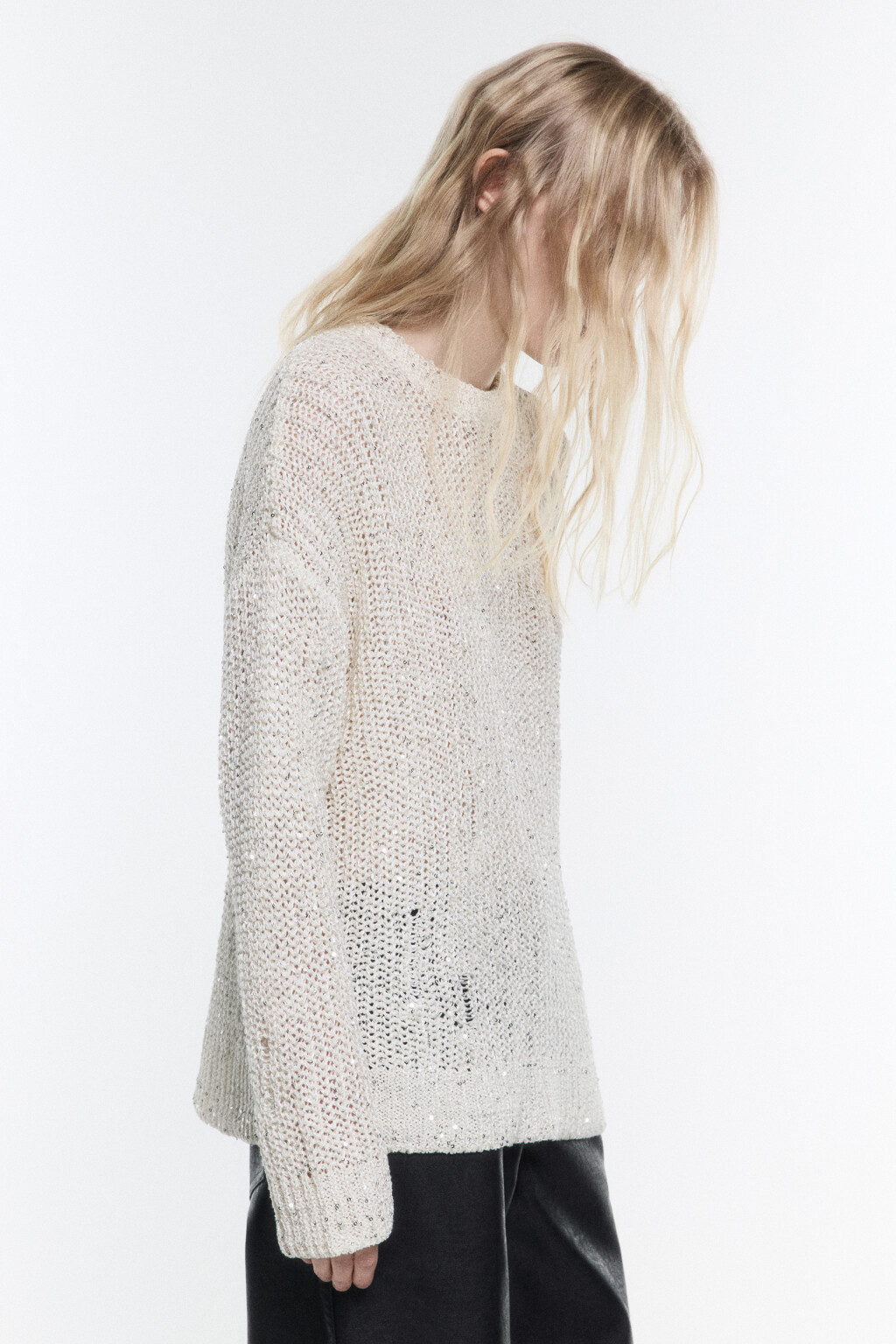 Джемпер вязаный в рубчик с пайетками - цвет молочный - 3