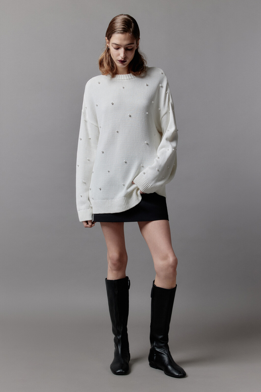 Джемпер вязаный с жемчужными бусинами - цвет молочный - 3