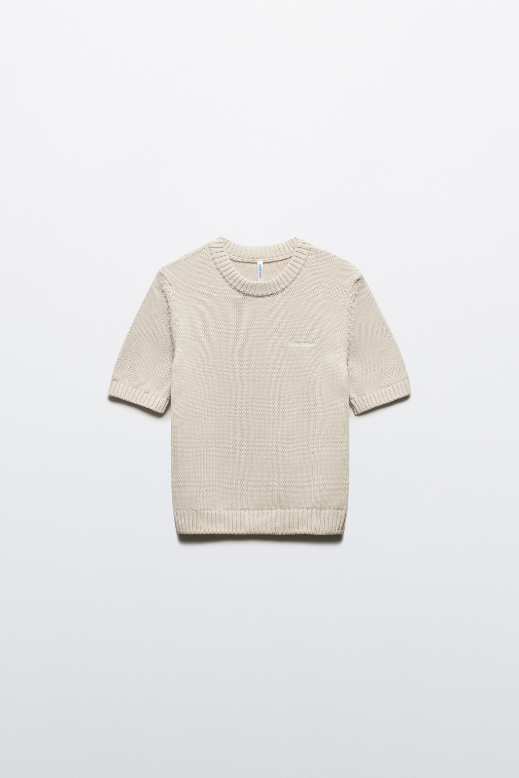 Топ вязаный с вышивкой на груди - цвет бежевый - 7