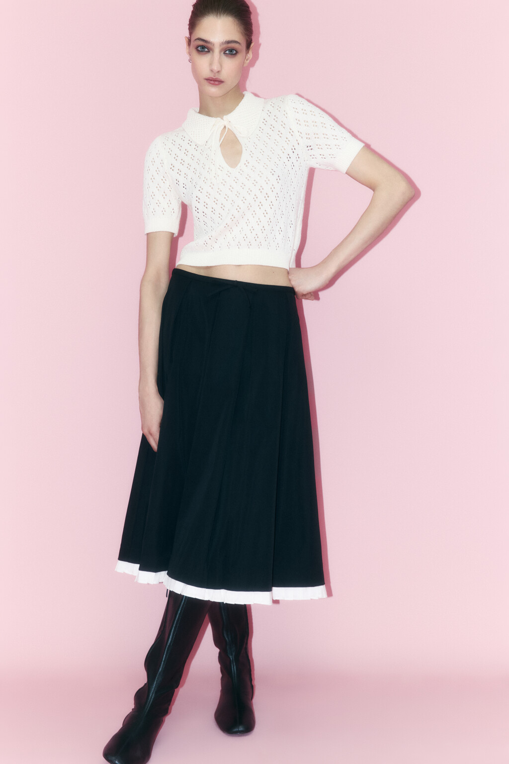 Джемпер вязаный ажурный с завязками на груди - цвет молочный - 2