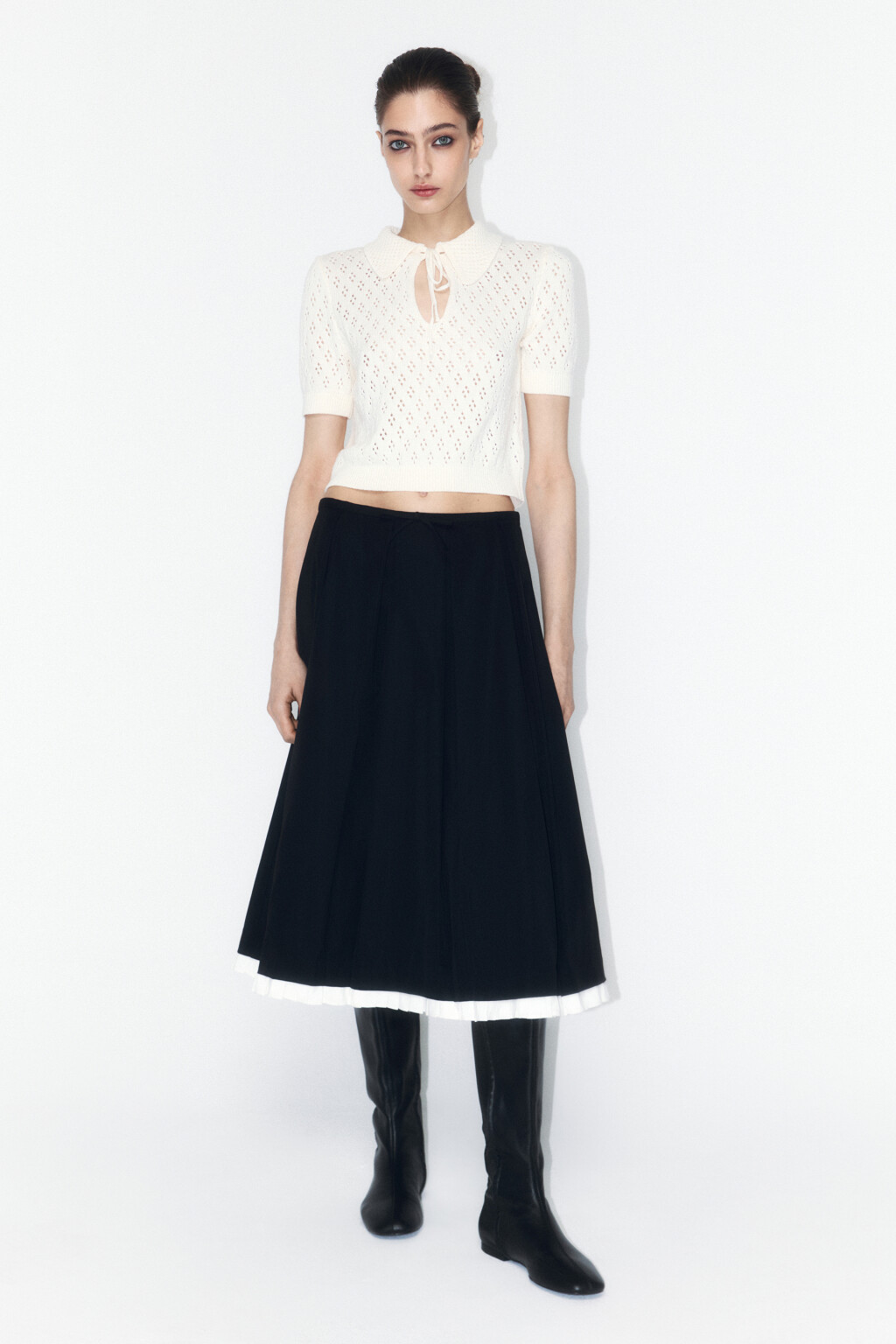 Джемпер вязаный ажурный с завязками на груди - цвет молочный - 9