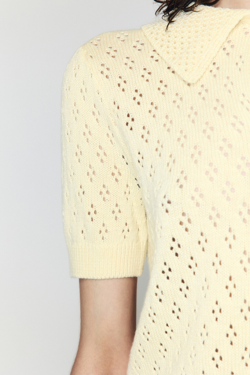 Джемпер вязаный ажурный с завязками на груди - цвет желтый - 9