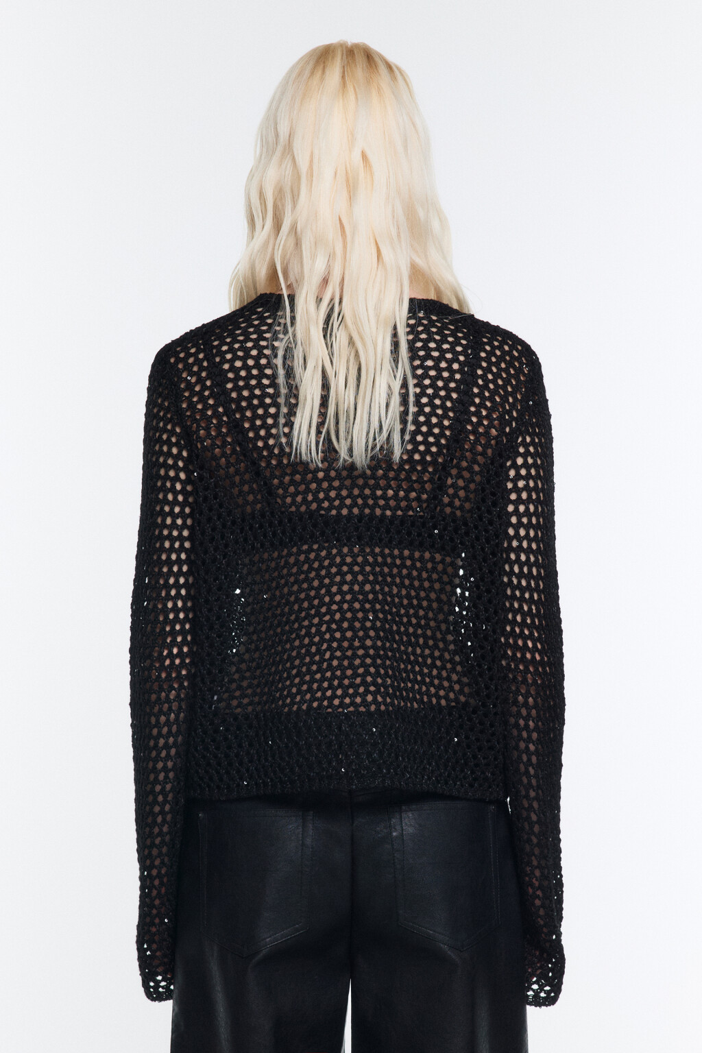 Джемпер-кроше ажурный с пайетками - цвет черный - 4