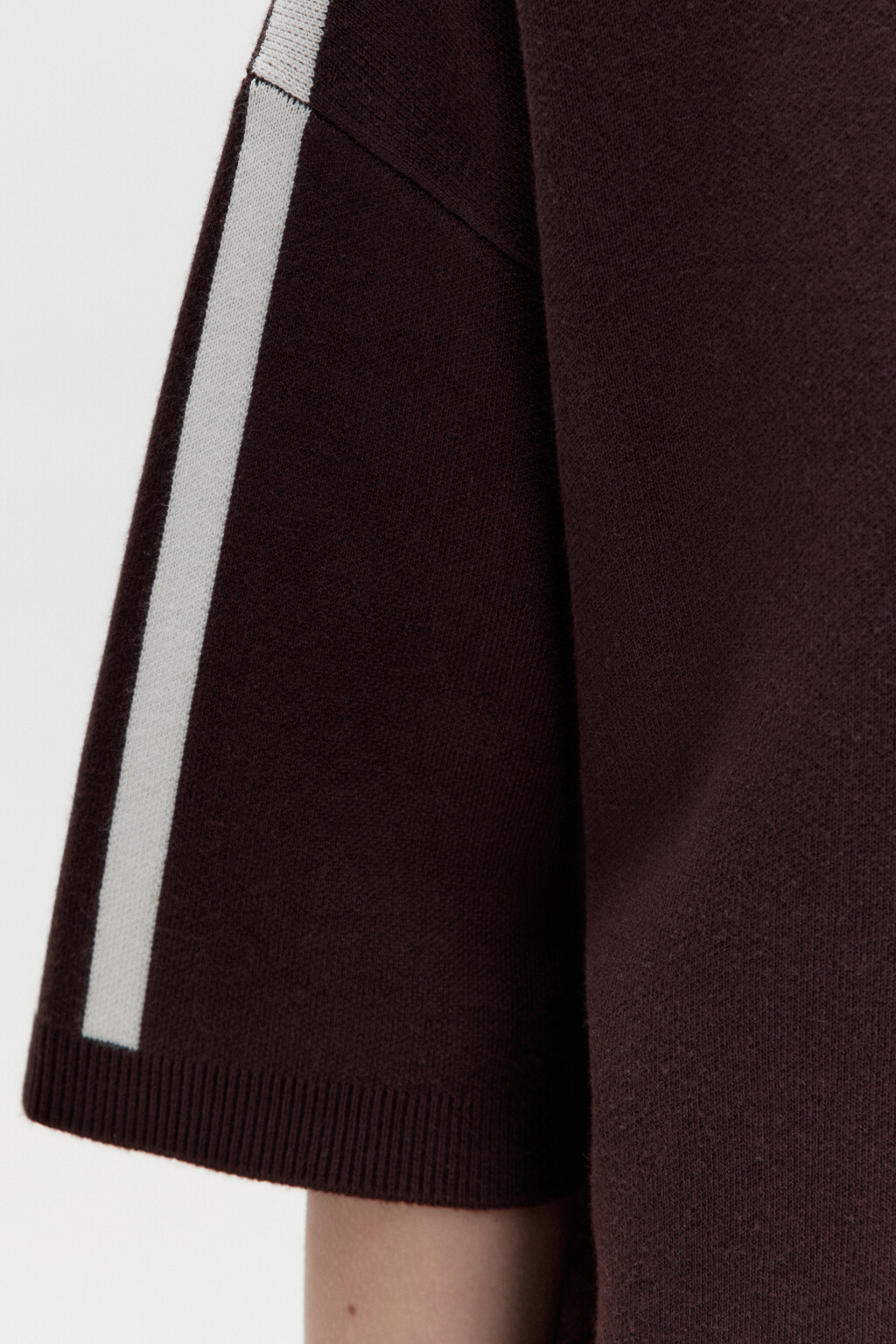 Футболка-поло вязаная с надписью на груди - цвет коричневый - 10