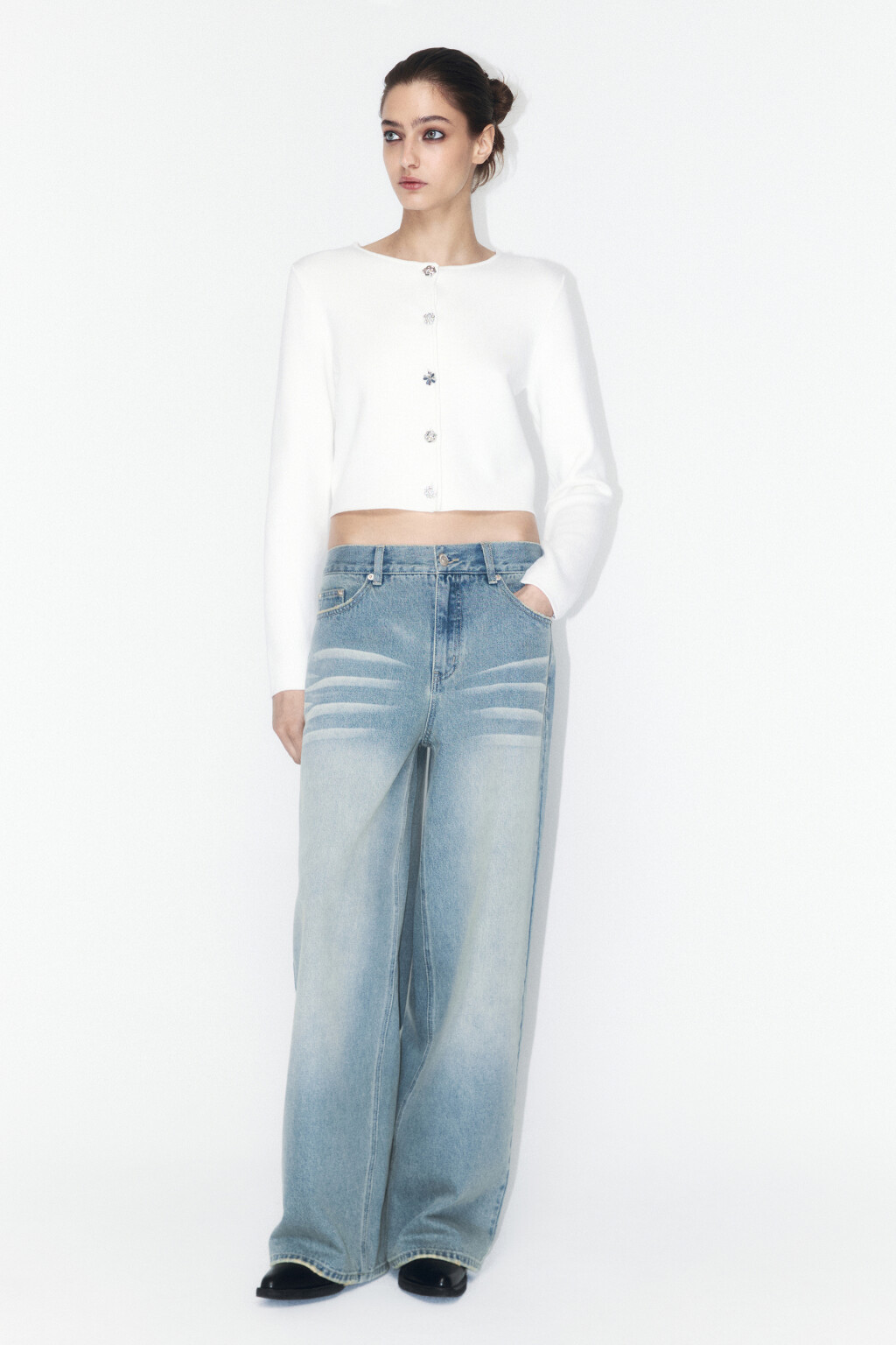 Кардиган вискозный укороченный на пуговицах - цвет молочный - 7