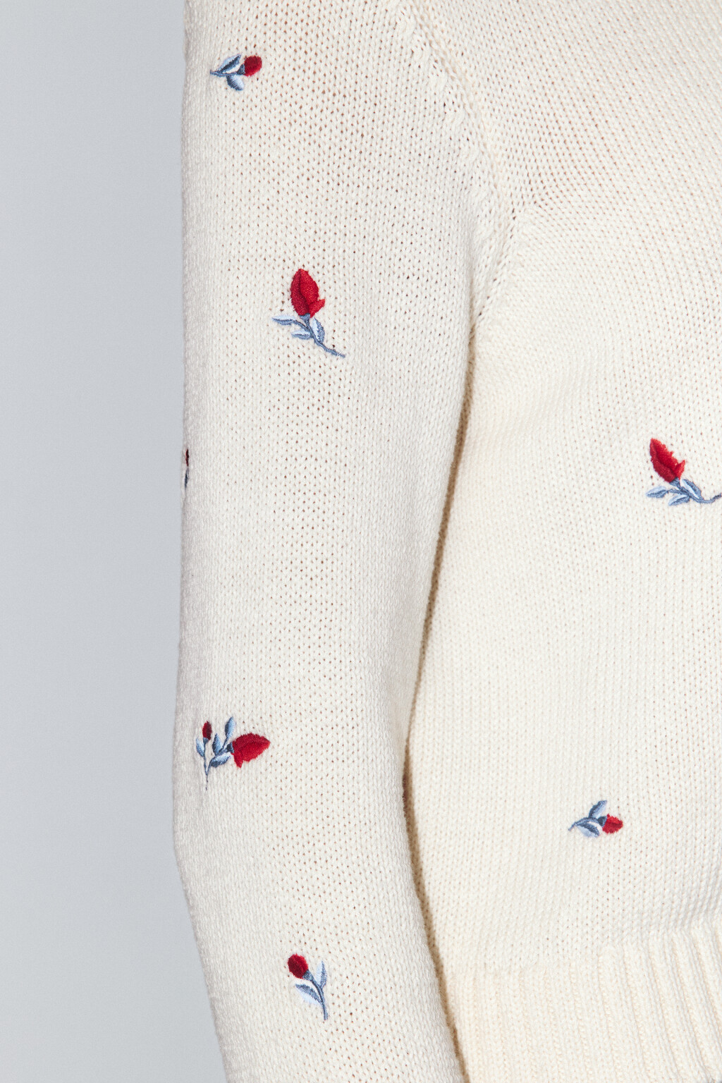 Кардиган на пуговицах с цветочной вышивкой - цвет молочный - 7