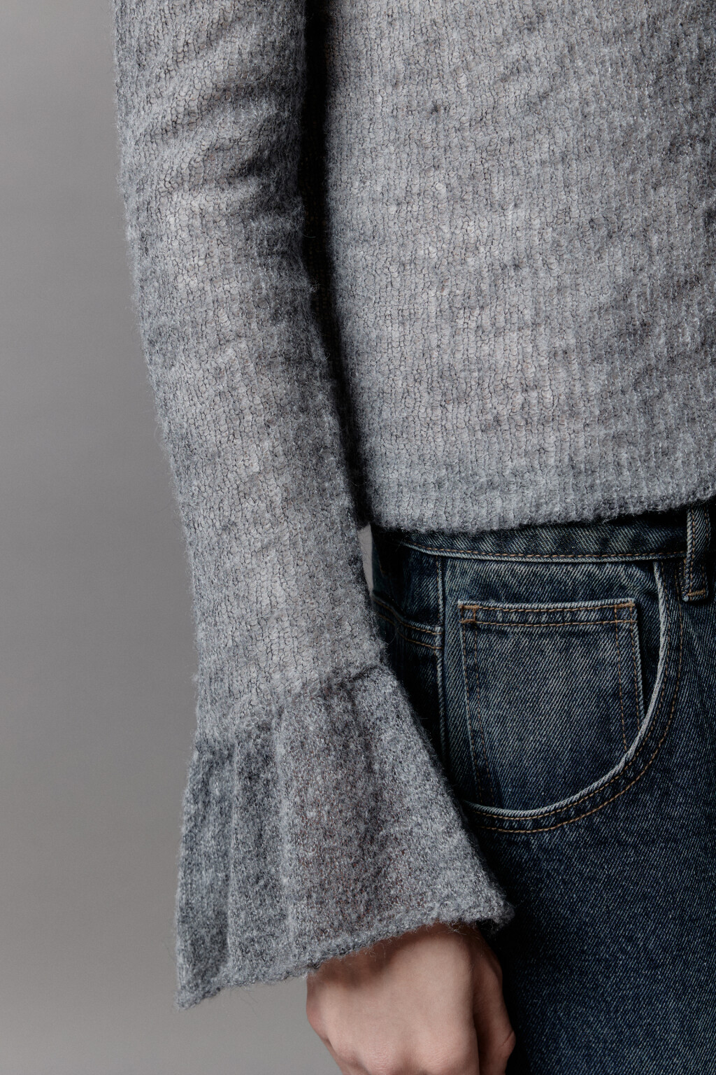 Кардиган на завязках с воротником и воланами - цвет серый - 6