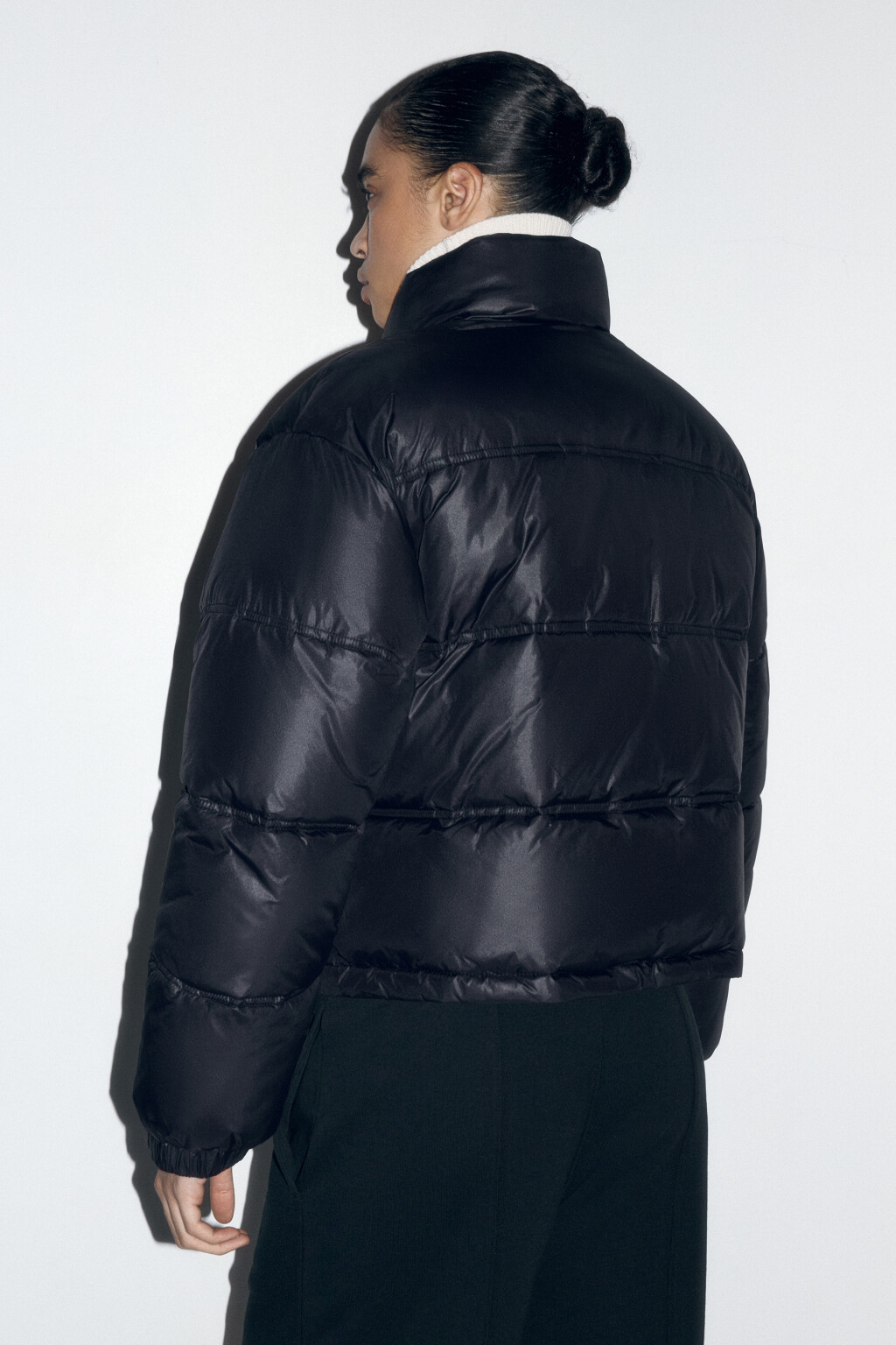 Куртка стеганая укороченная с воротником-стойкой - цвет черный - 5