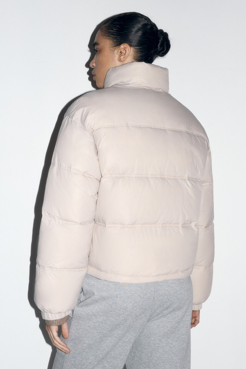Куртка стеганая укороченная с воротником-стойкой - цвет бежевый - 4