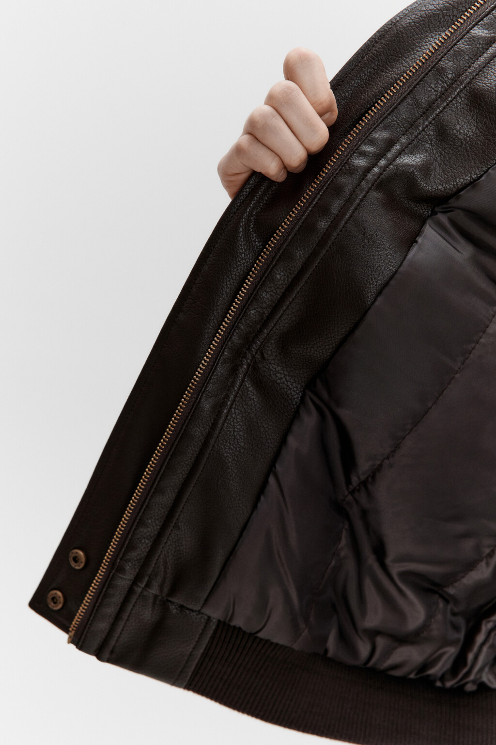 Куртка-бомбер из искусственной кожи на утеплителе - цвет коричневый - 5