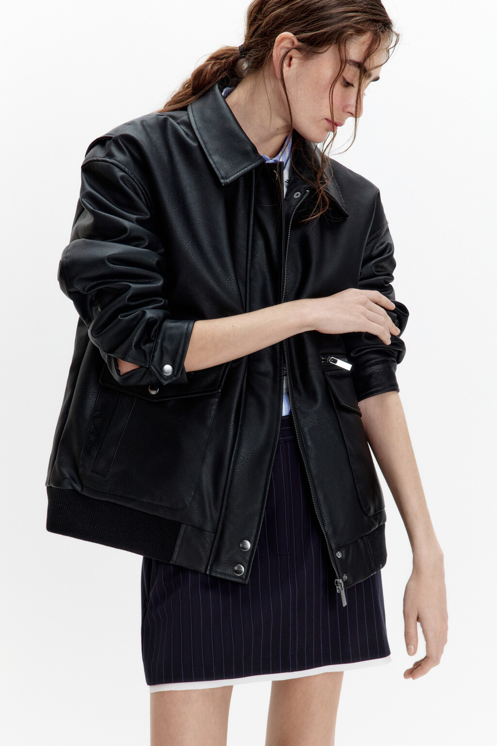 Куртка-бомбер из искусственной кожи на утеплителе - цвет черный - 1