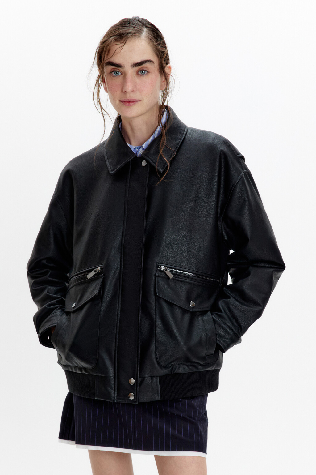 Куртка-бомбер из искусственной кожи на утеплителе - цвет черный - 3