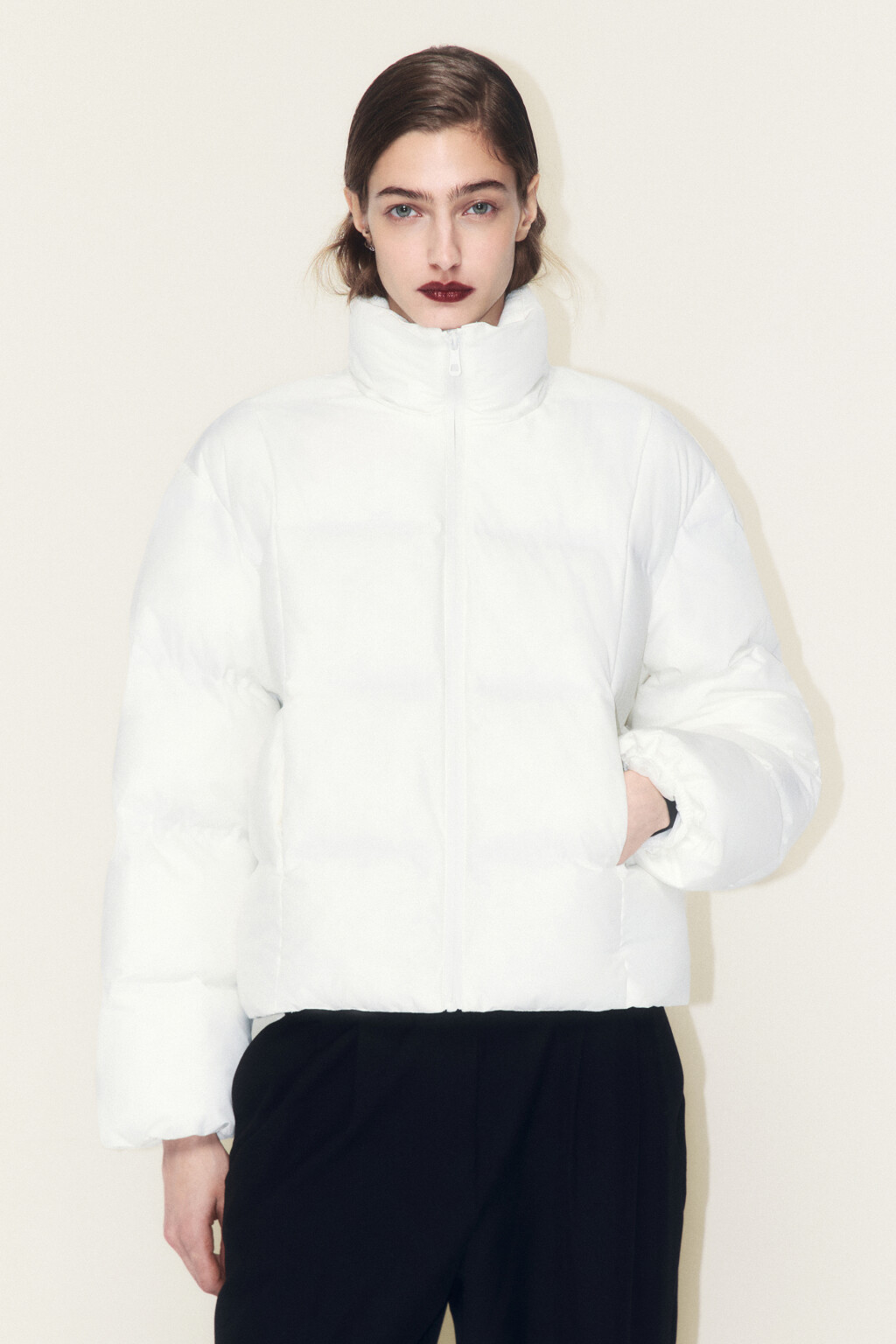 Куртка стеганая укороченная с воротником-стойкой - цвет молочный - 2