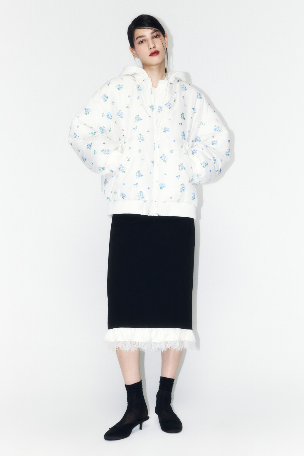 Куртка-бомбер с капюшоном и цветочным принтом - цвет мультиколор - 4