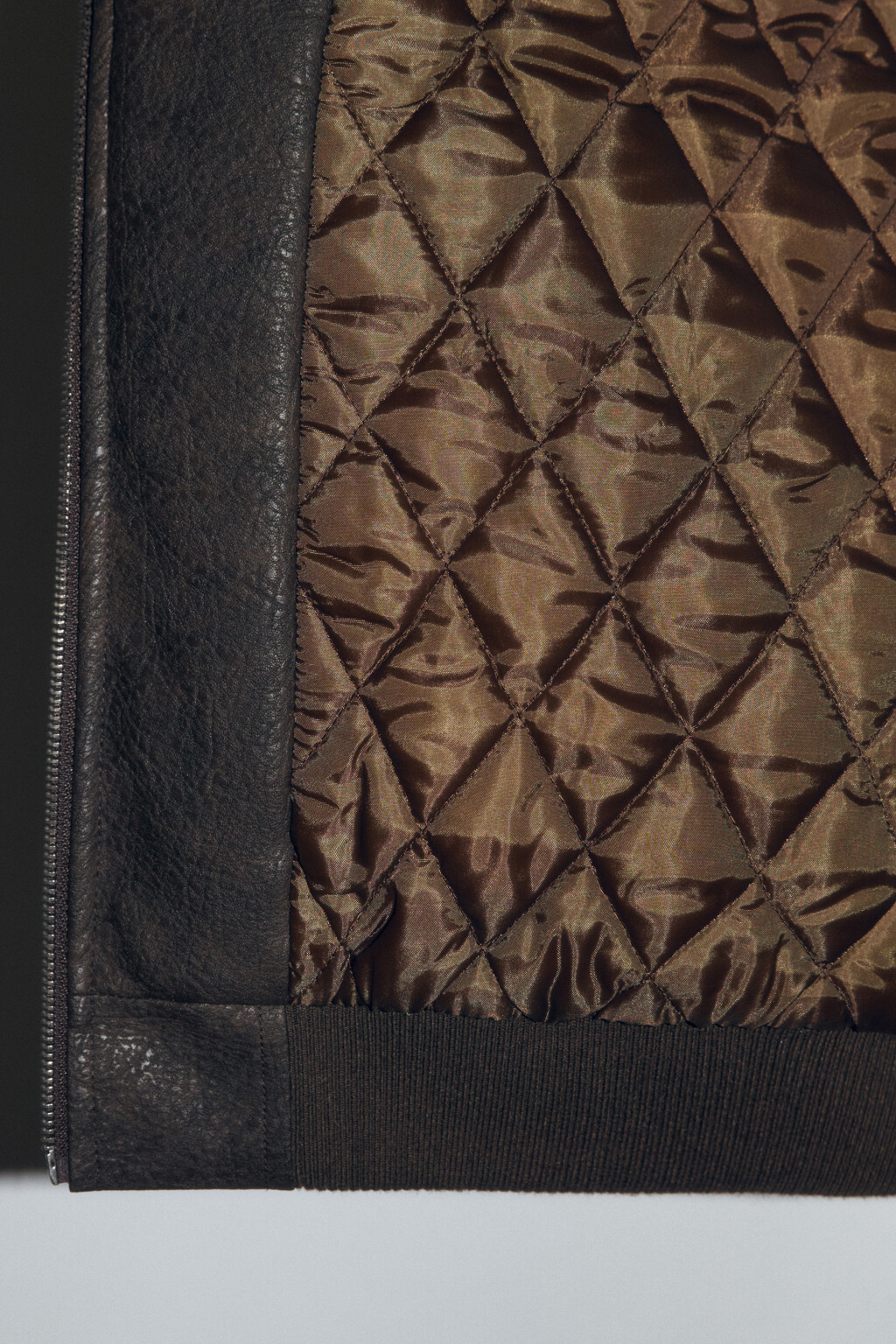 Куртка-бомбер с вареным эффектом и опушкой - цвет коричневый - 9