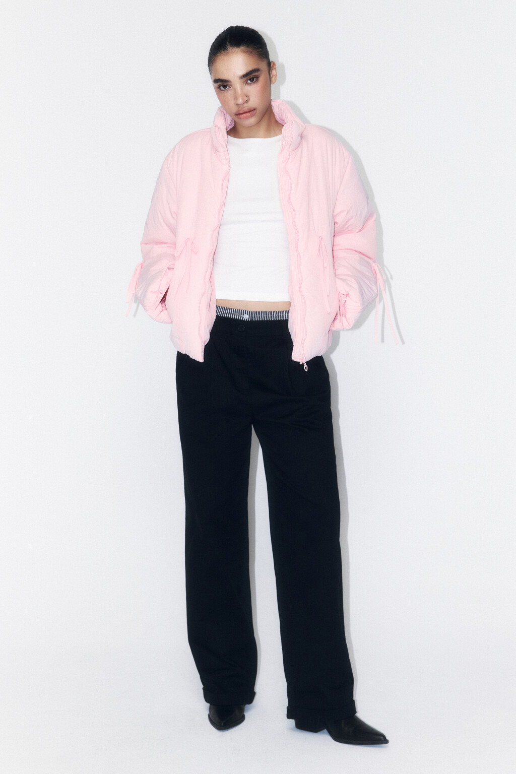 Куртка на утеплителе с драпировками и бантиками - цвет розовый - 4