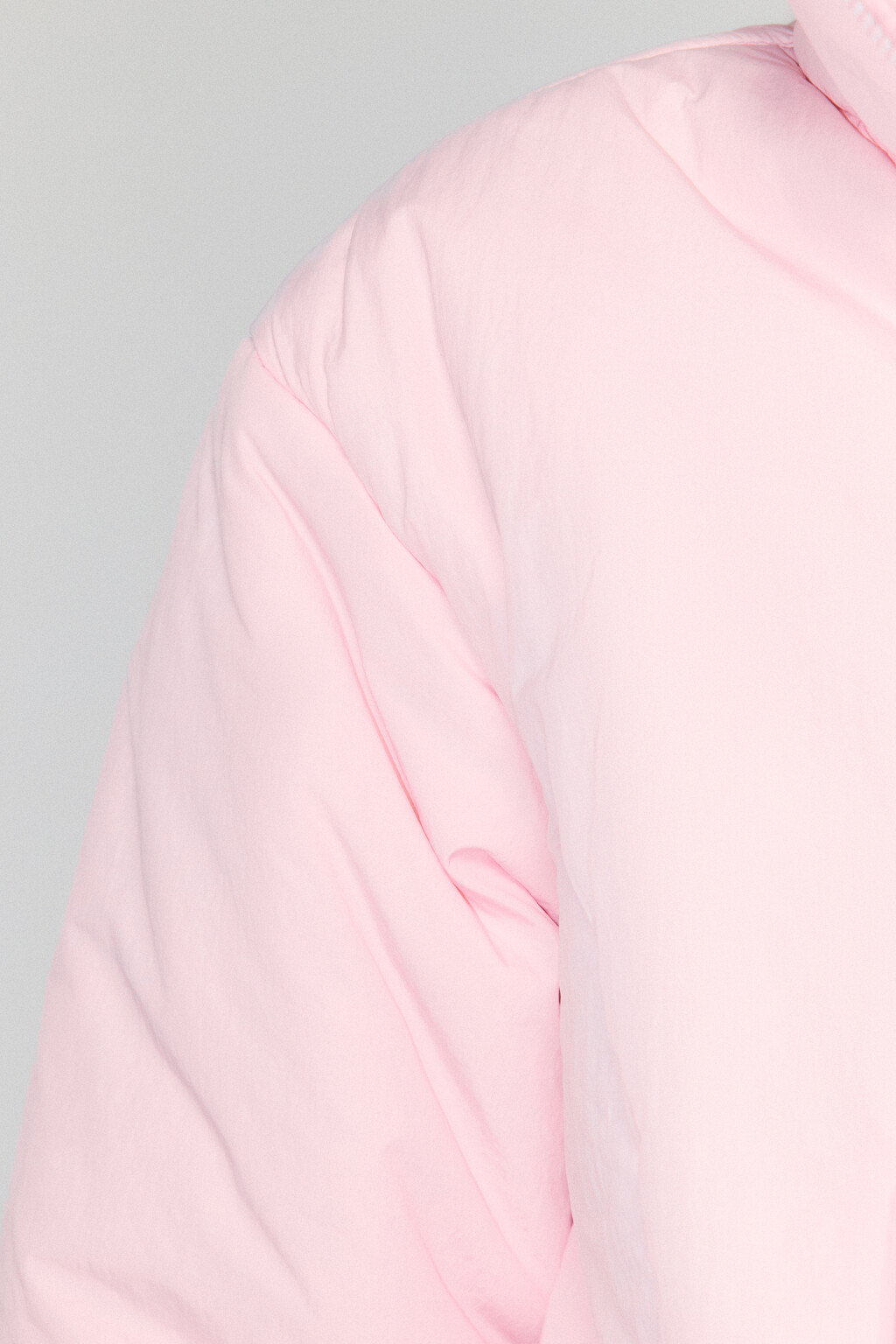 Куртка на утеплителе с драпировками и бантиками - цвет розовый - 5