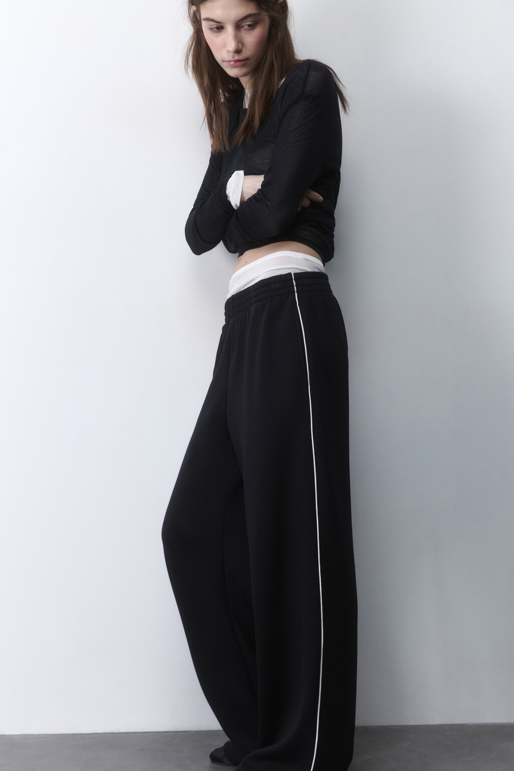 Брюки широкие спортивные из трикотажа - цвет черный - 1