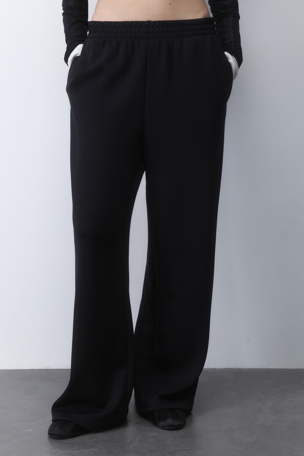 Брюки широкие спортивные из трикотажа - цвет черный - 2