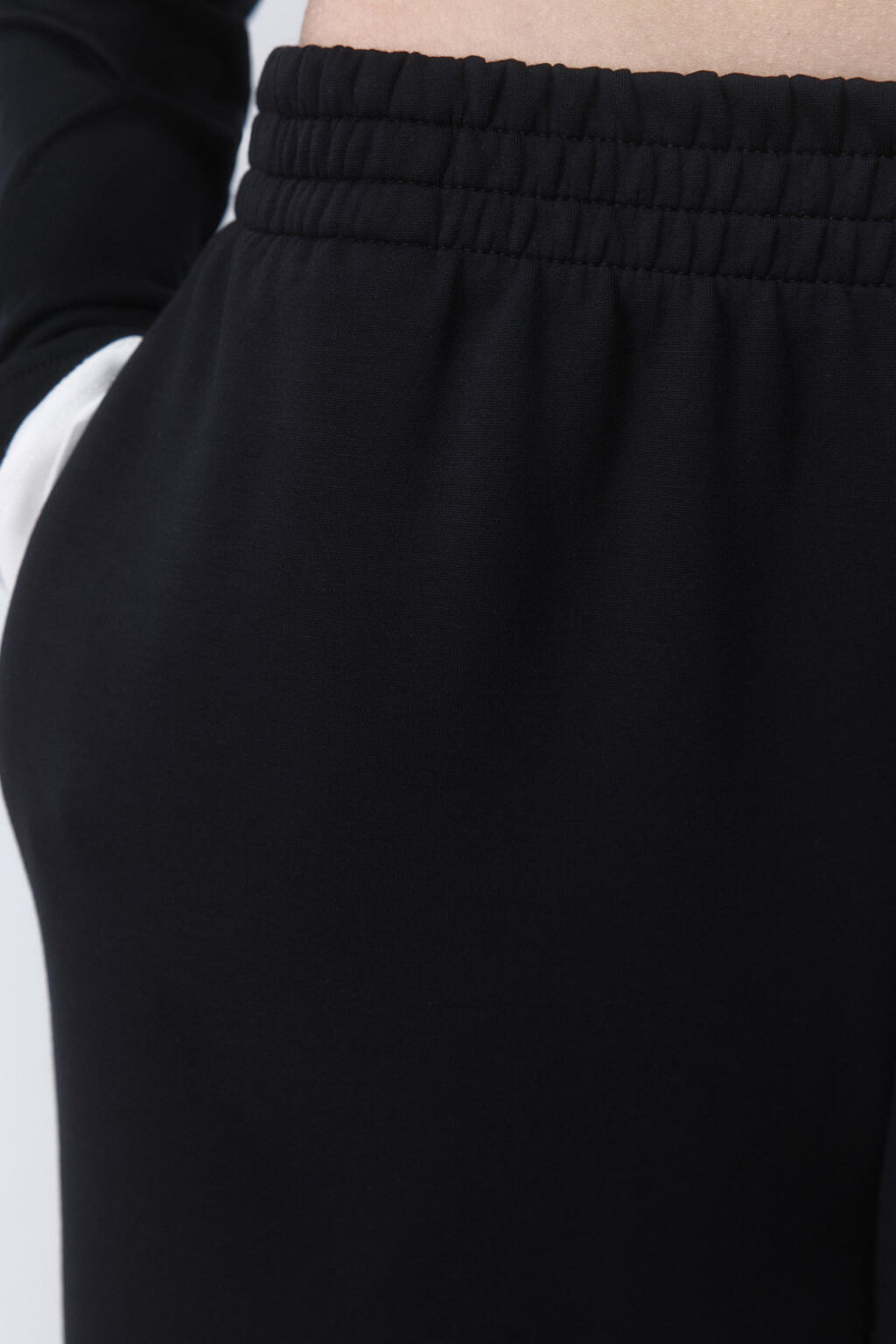 Брюки широкие спортивные из трикотажа - цвет черный - 5