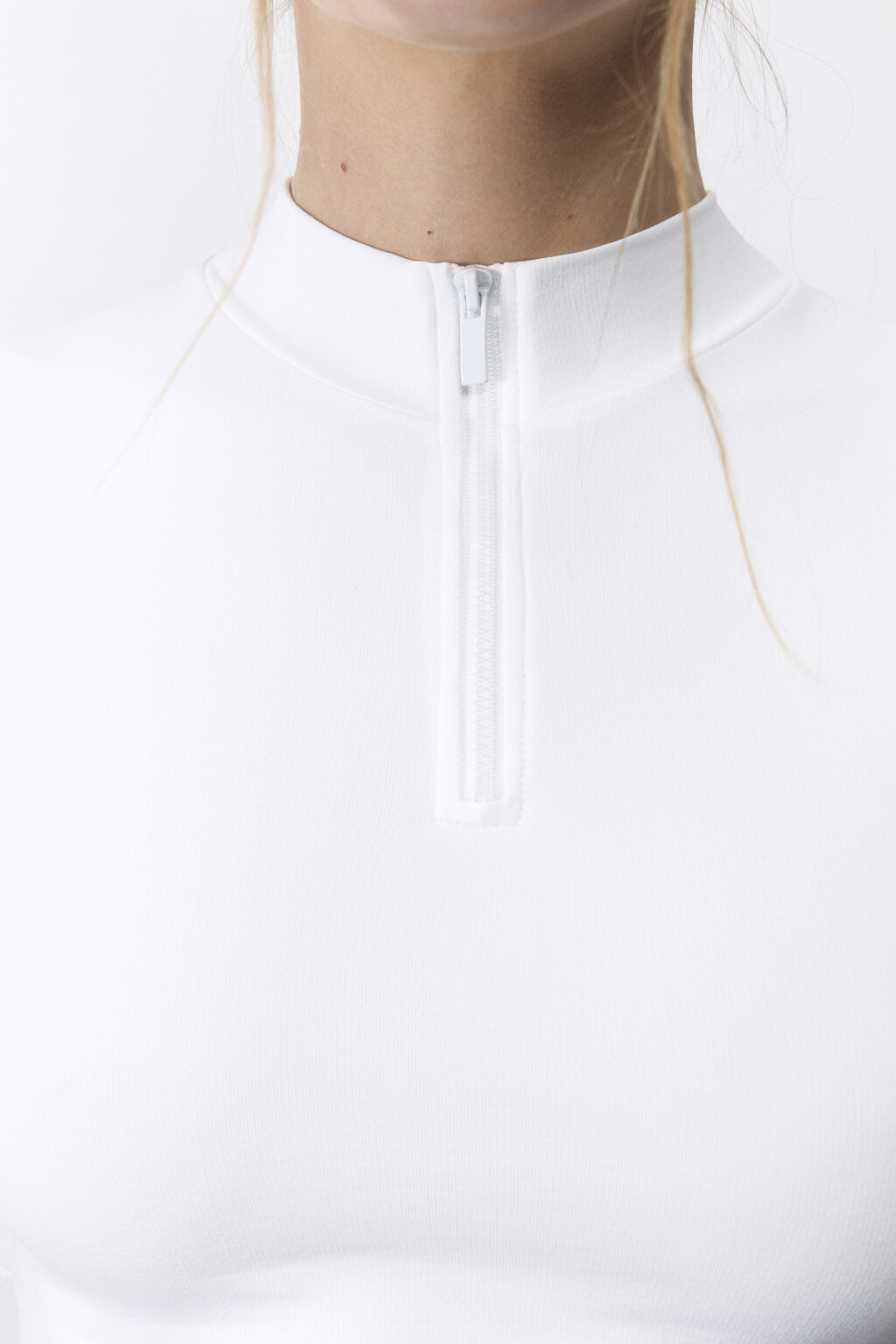 Топ спортивный с воротником на молнии - цвет ванильный - 6