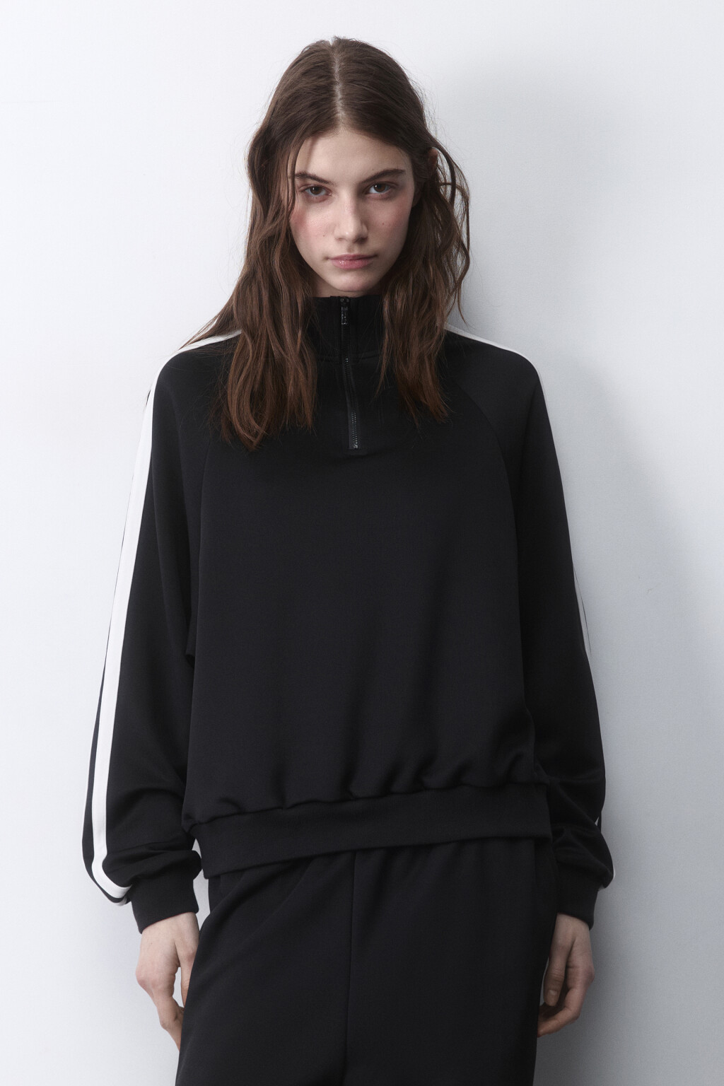 Толстовка half zip спортивная с лампасами - цвет черный - 2
